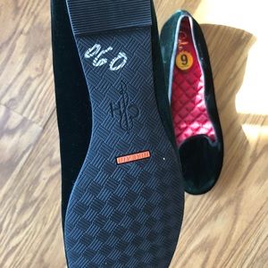 Cole Haan velvet flat